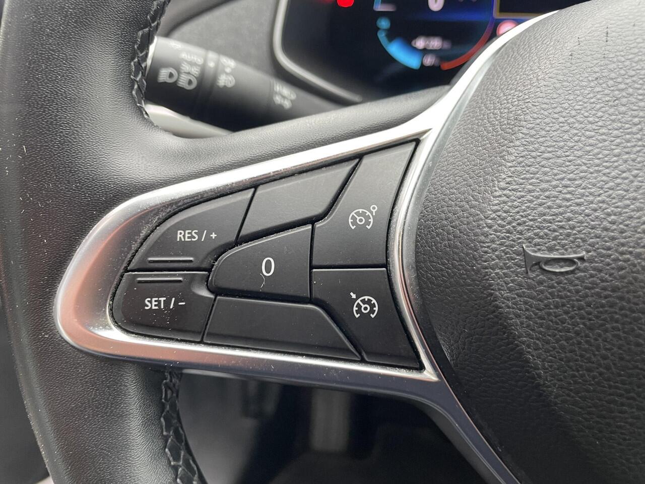 Renault ZOE R135 Intens Business 52 kWh / ACHTERUITRIJCAMERA / PARKEERSENSOREN / DODEHOEKSENSOREN / CRUISE CONTROL / APPLE & ANDROID CARPLAY