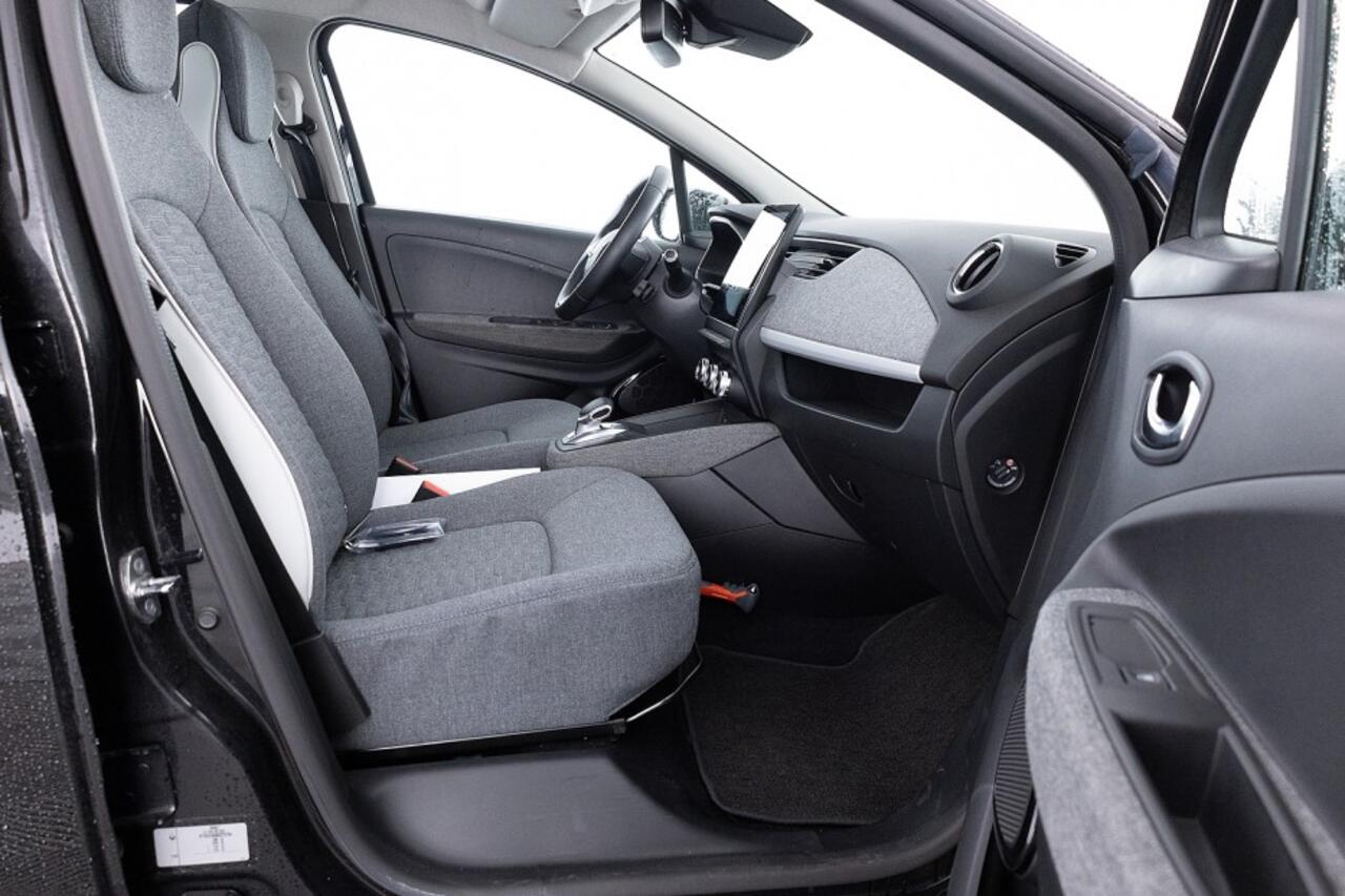 Renault ZOE R135 Zen 52 kWh *KOOPACCU* SOH 74%* NAVI | ECC | VELGEN