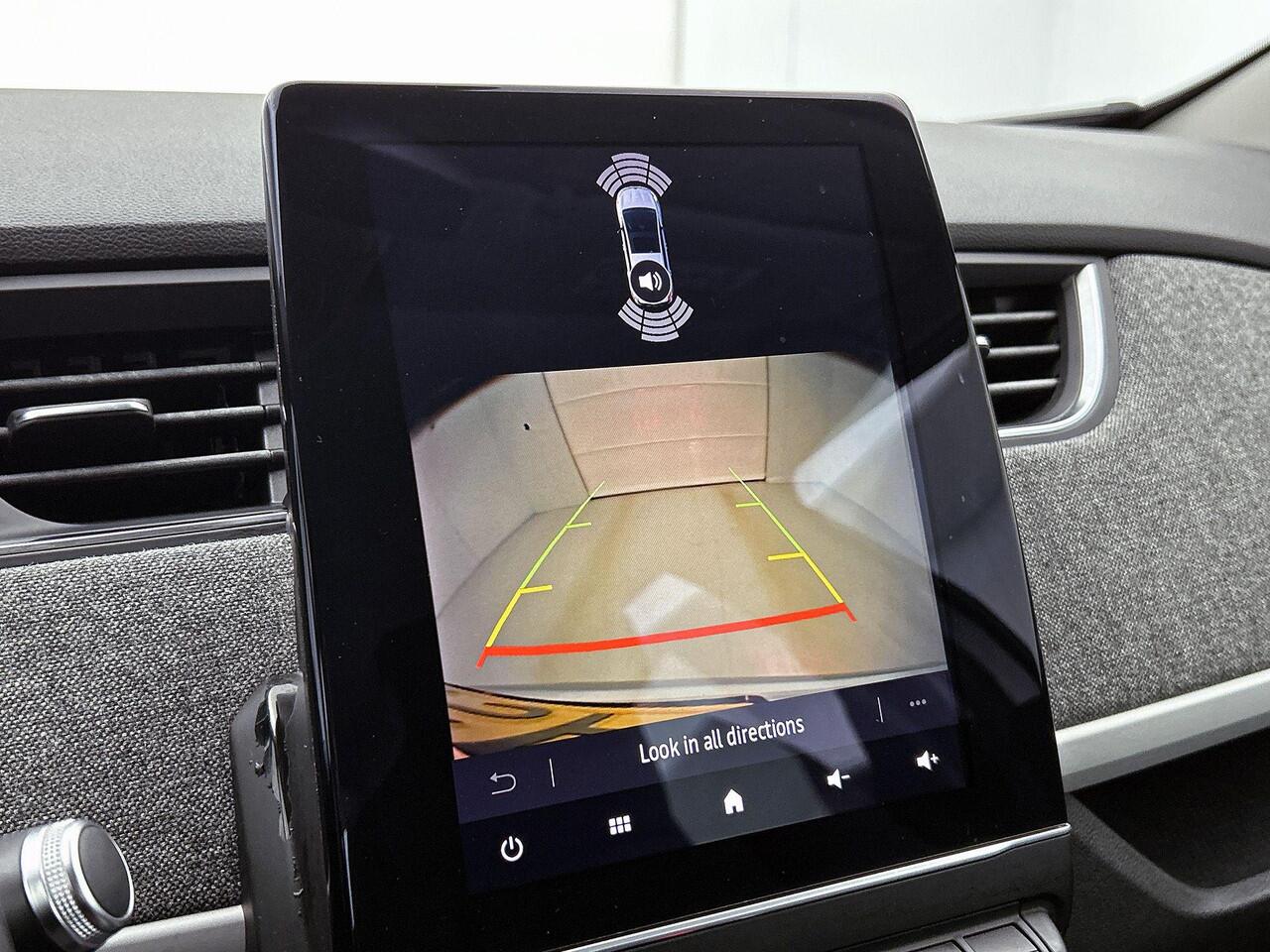 Renault ZOE R135 Intens 135Pk 52 kWh (ex Accu) Huuraccu vanaf ¤ 79,- p.m.| Navigatie | Warmtepomp | Achteruitrijcamera | Dodenhoekdetectie | Cruise & Climate Controle |