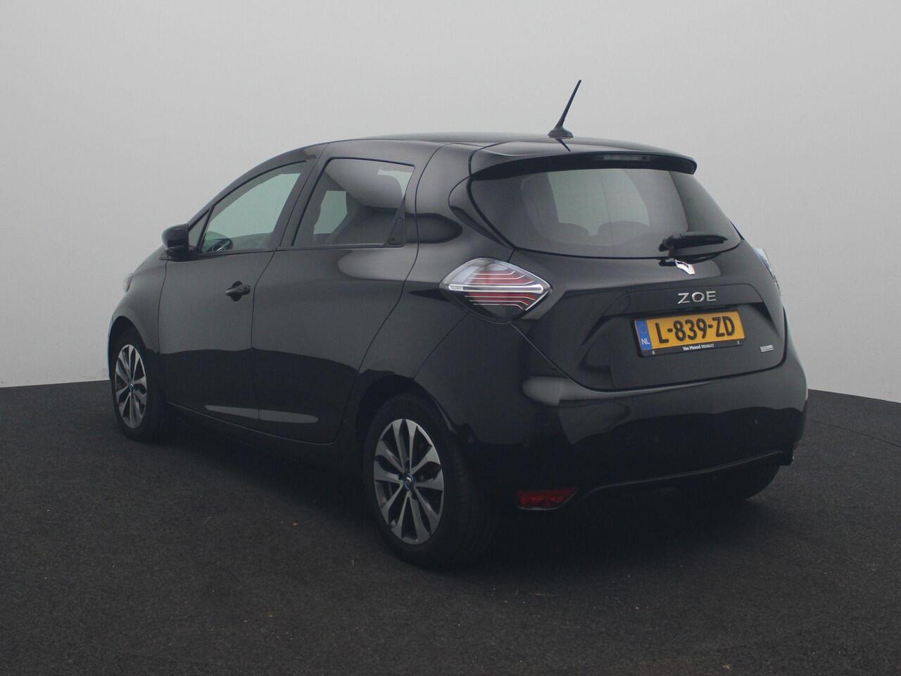 Renault ZOE R135 Intens 52 kWh Koopaccu inclusief | Easy Link Navigatie met Apple CarPlay & Android Auto | Parkeersensoren v+a met achteruitrijcamera | Pack Winter met stoel- en stuurverwarming