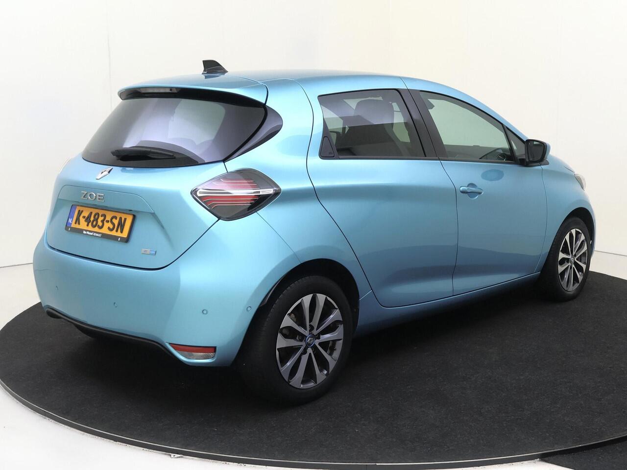 Renault ZOE R135 Intens 52 kWh | inclusief Koop accu | Half leder | bluetooth | LM velgen |