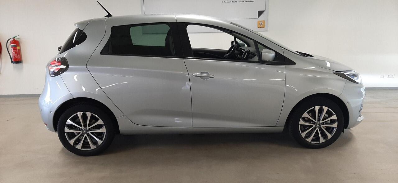 Renault ZOE R135 Intens 52 kWh / APPLE CARPLAY ANDROID AUTO / VERW. VOORSTOELEN+STUUR / CLIMATE CONTROLE / CRUISE CONTROLE / NAVIGATIE.