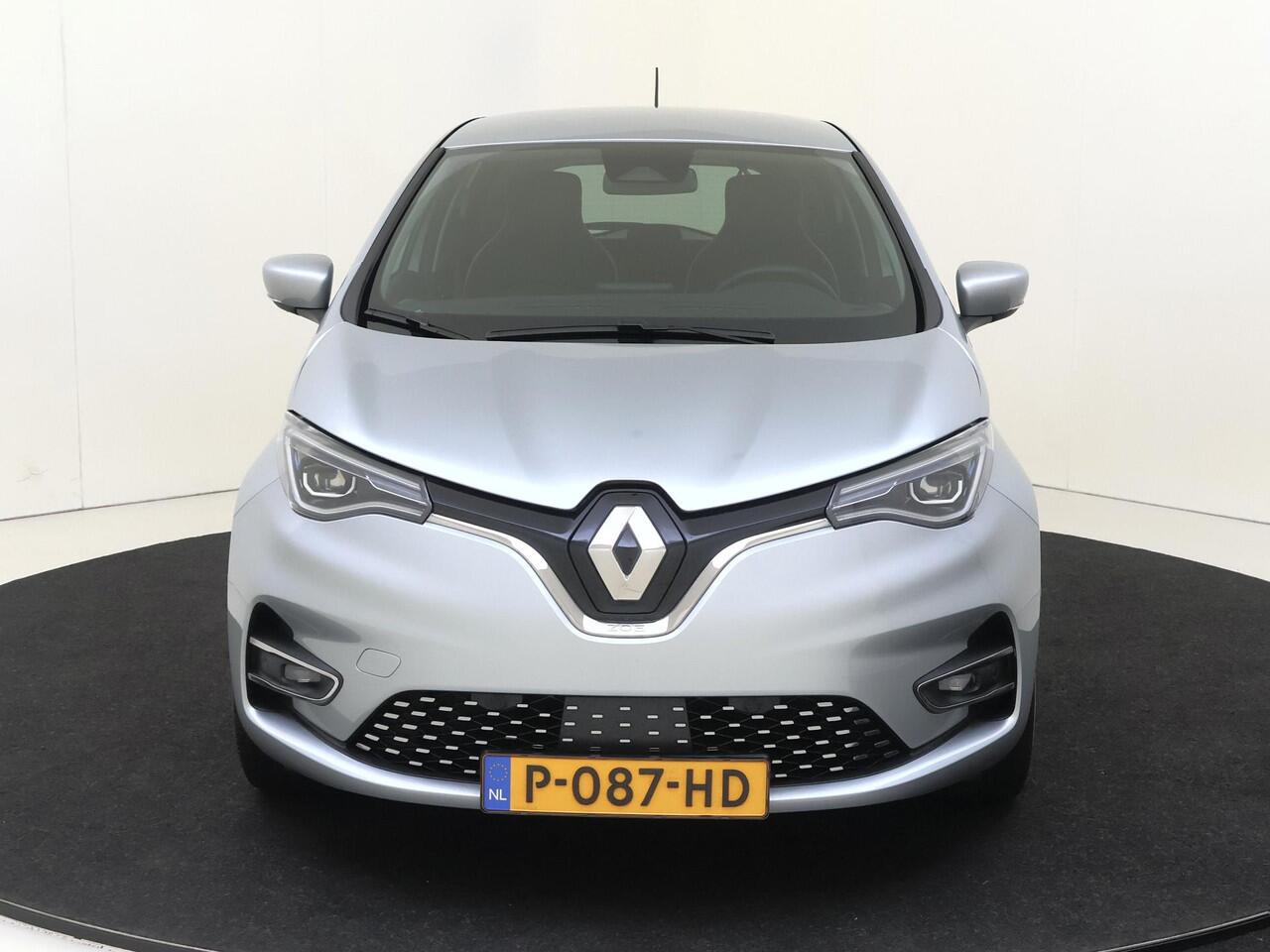 Renault ZOE R135 Intens 52 kWh Koopaccu | Automaat | SOH Waarde 88.5 % | Navigatie | Camera | Parkeersensoren | Climate Control | Cruise Control | Android Auto | Apple Carplay