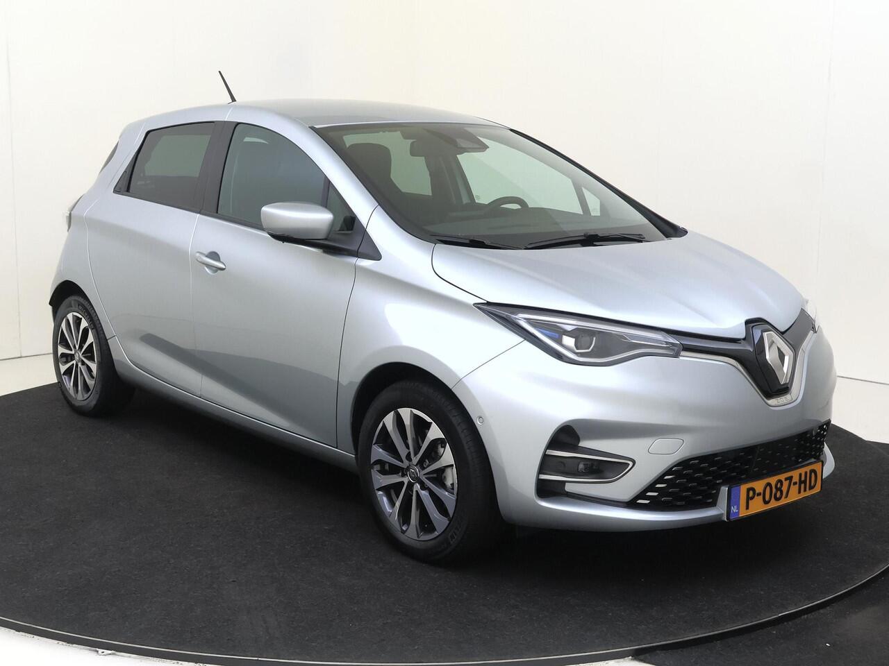 Renault ZOE R135 Intens 52 kWh Koopaccu | Automaat | SOH Waarde 88.5 % | Navigatie | Camera | Parkeersensoren | Climate Control | Cruise Control | Android Auto | Apple Carplay