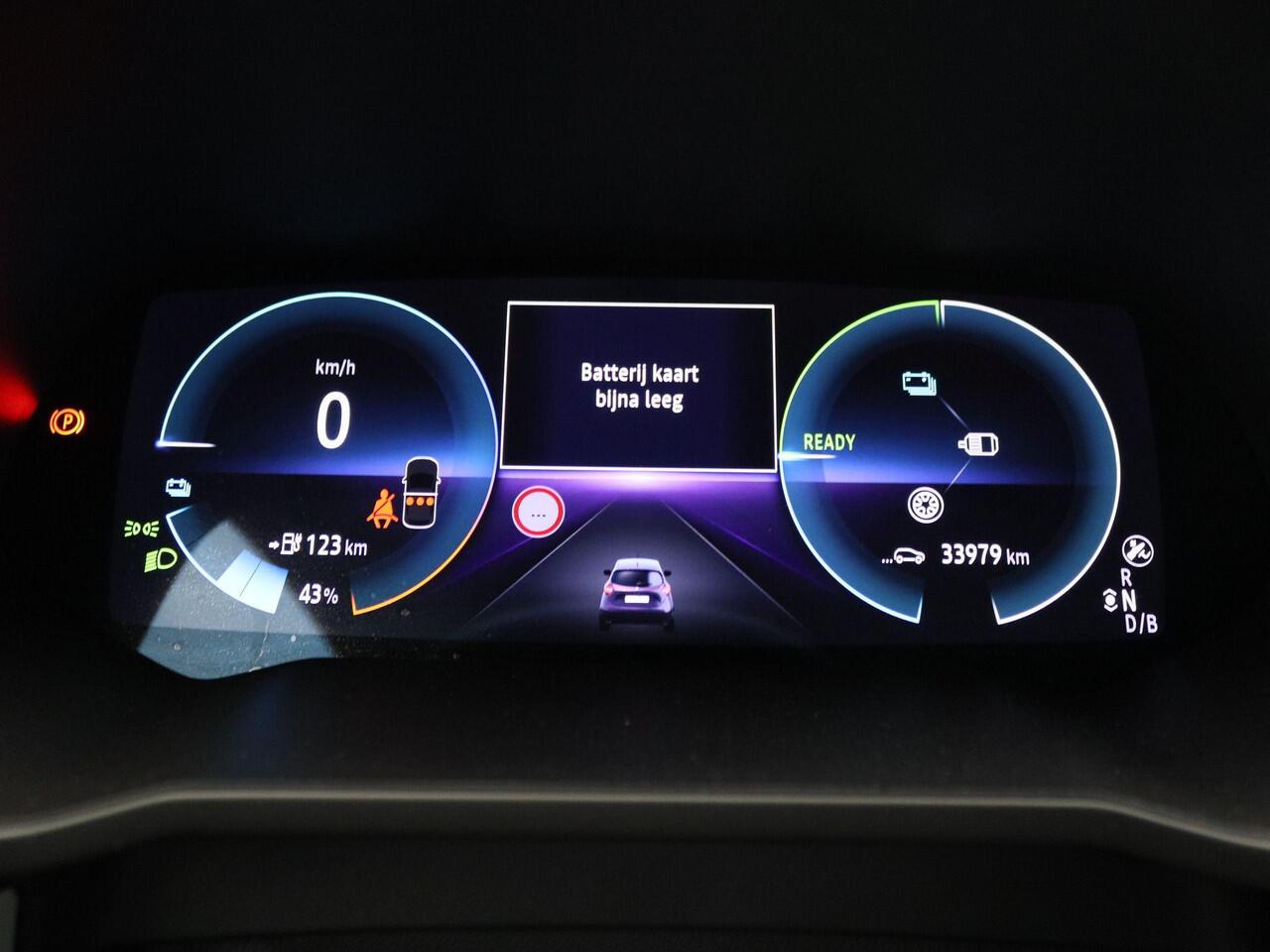 Renault ZOE R135 Limited 52 kWh Inclusief Koopaccu |Apple Carplay/Android Auto | cruise control | electronic climate control | LED koplampen | lichtmetalen velgen 16"| navigatiesysteem | rijstrooksensor met correctie | warmtepomp |
