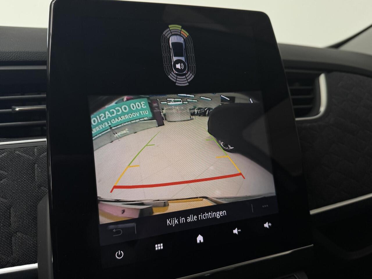 Renault ZOE R135 Iconic 52 kWh | Navigatie | Camera | Stoel + stuurverwarming | Warmtepomp |