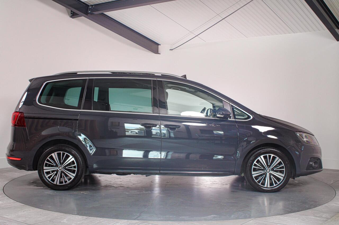 Seat ALHAMBRA 1.4 TSI Xcellence, 7-Persoons, Panoramadak, Camera, Apple Carplay/Android Auto, ACC, Stoelverwaming, Navigatie