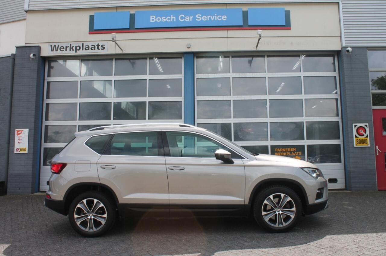 Seat ATECA 1.4 ECOTSI ST BNSINT Automaat / Lederen bekleding / Apple car play
