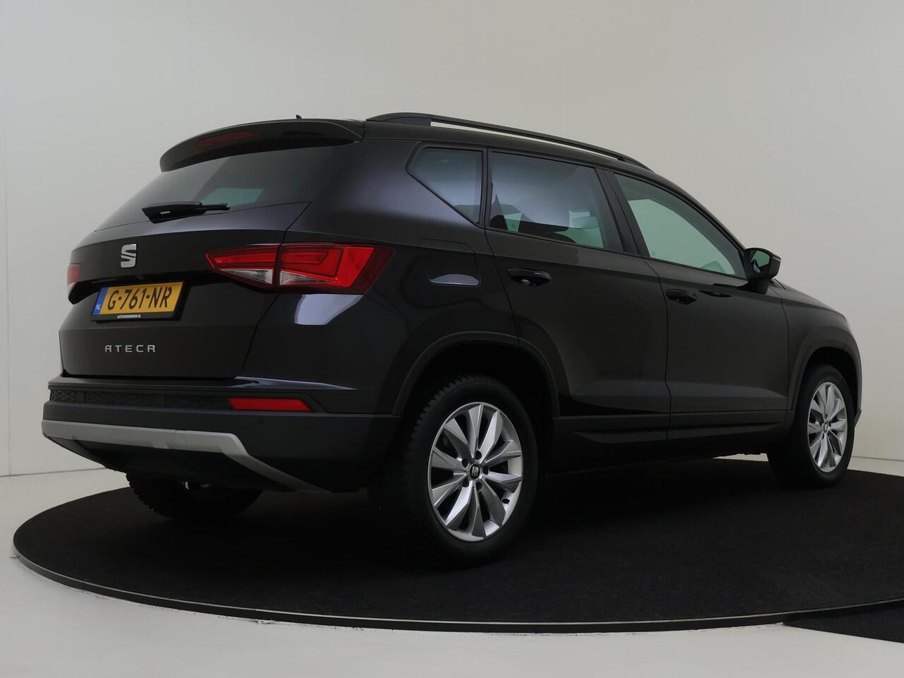 Seat ATECA 1.5 TSI Style | Navigatie | Achteruitrijcamera | Cruise control | CarPlay | Climate control | Elektrisch inklapbare buitenspiegels |