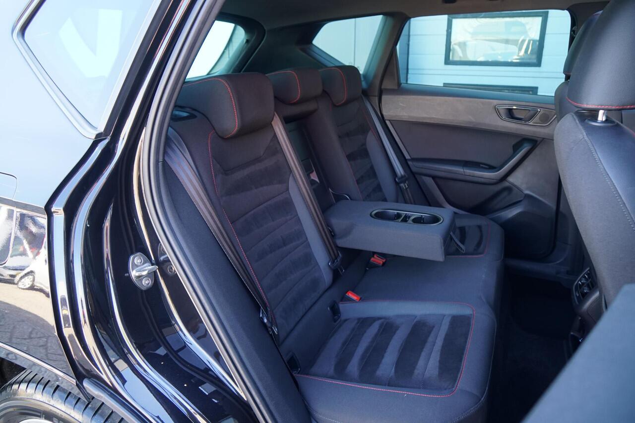 Seat ATECA 2.0 TSI FR 4DRIVE Business Intense *INCL BTW* + PANODAK / 360° CAMERA / DODEHOEKDETECTIE / BEATS