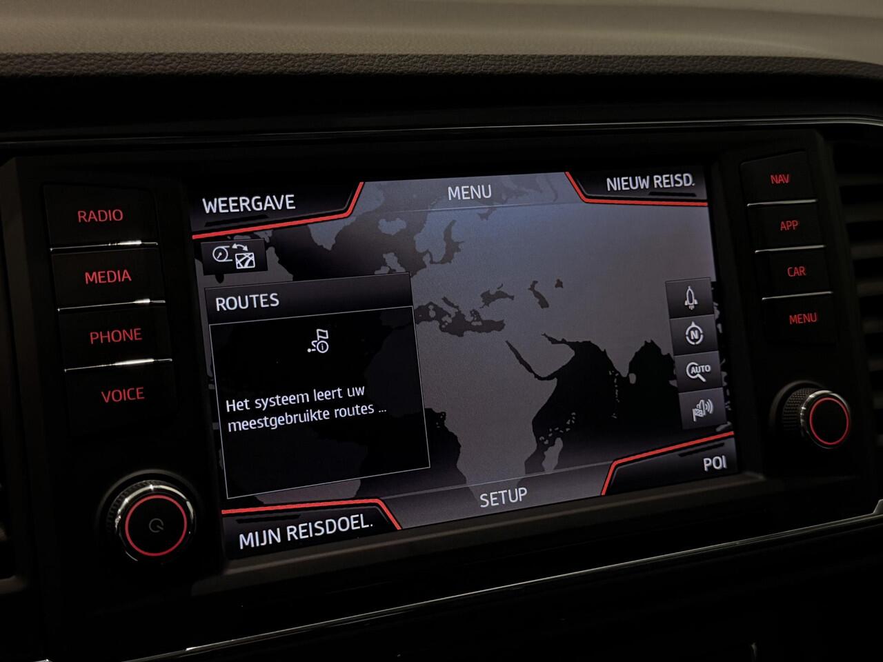 Seat ATECA 1.0 EcoTSI Style Business Intense | LED | Navigatie | Climate Control | Cruise Control | Apple Carplay/Android Auto | Parkeersensoren voor, achter en achteruitrijcamera