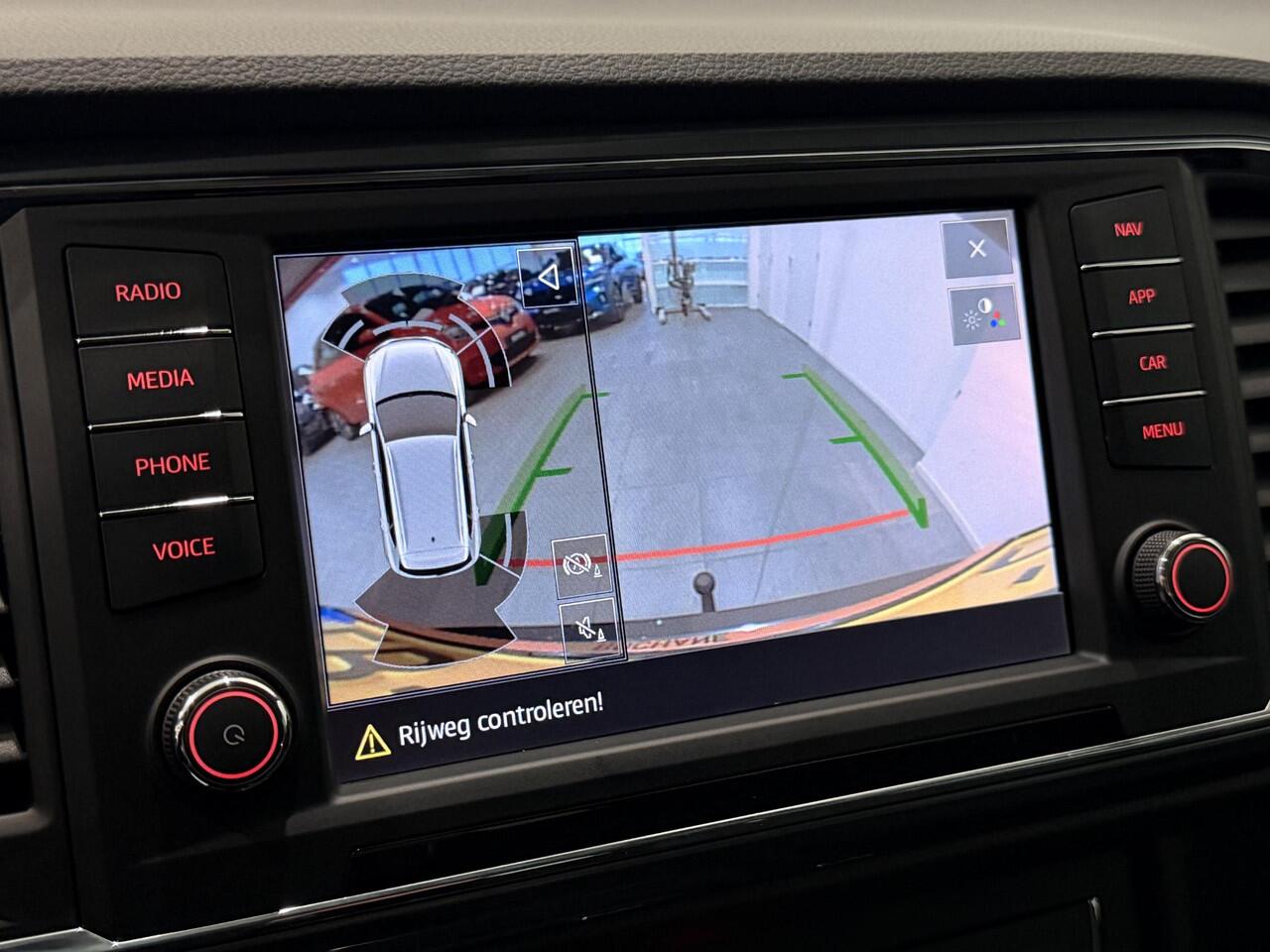 Seat ATECA 1.0 EcoTSI Style Business Intense | LED | Navigatie | Climate Control | Cruise Control | Apple Carplay/Android Auto | Parkeersensoren voor, achter en achteruitrijcamera