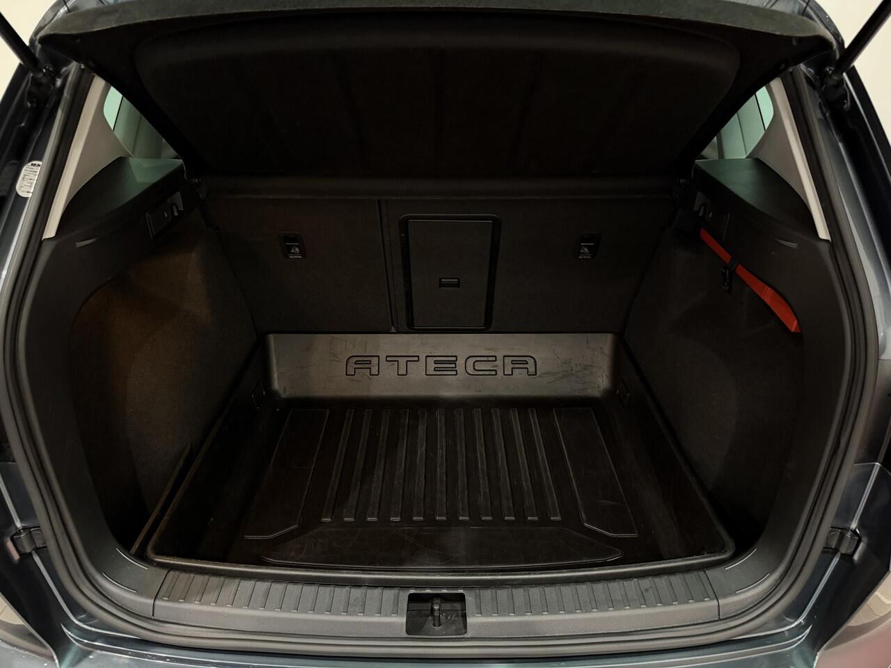 Seat ATECA 1.0 EcoTSI Style Business Intense | LED | Navigatie | Climate Control | Cruise Control | Apple Carplay/Android Auto | Parkeersensoren voor, achter en achteruitrijcamera