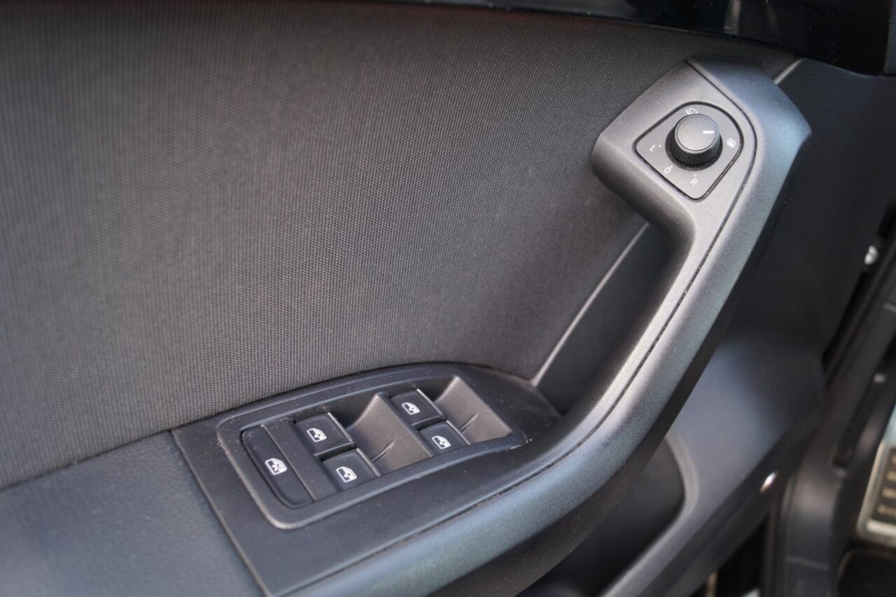 Seat ATECA 1.5 TSI 150pk FR Business Intense -LED-BEATS-DIGI-ECC-