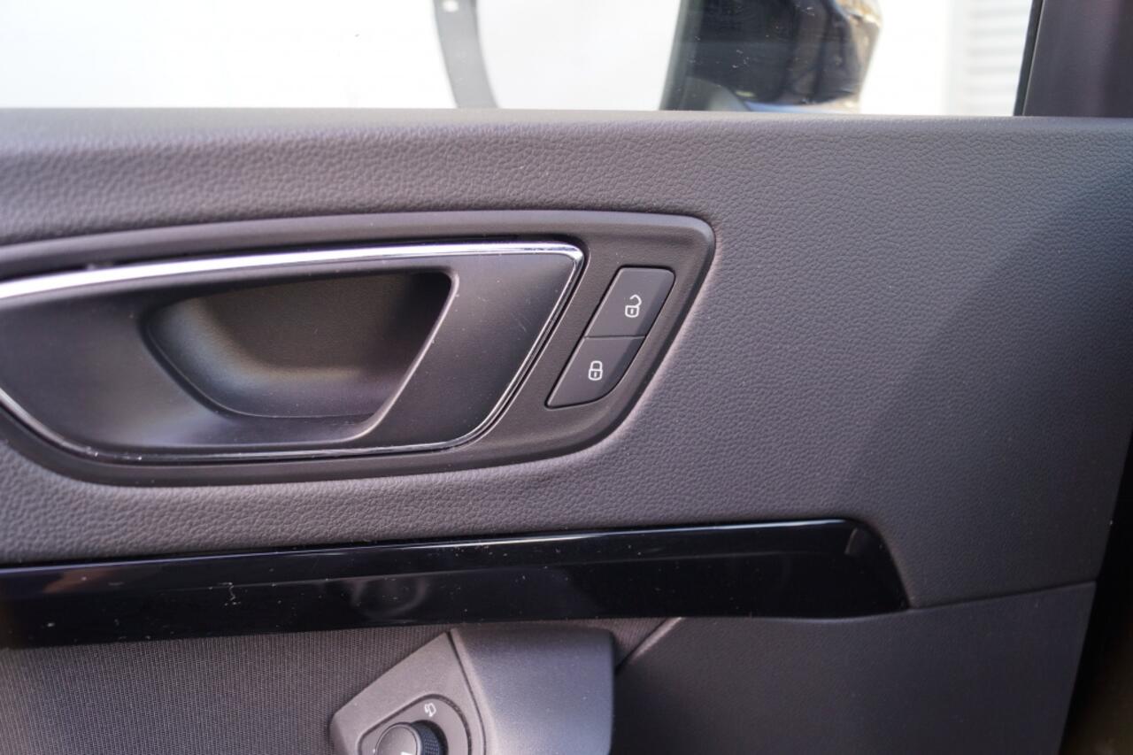 Seat ATECA 1.5 TSI 150pk FR Business Intense -LED-BEATS-DIGI-ECC-