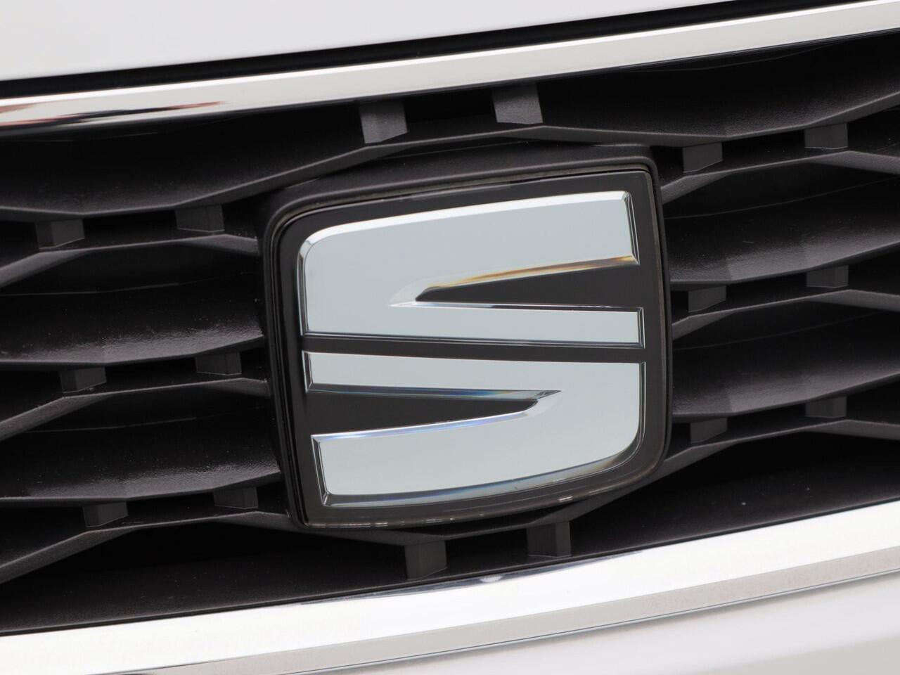 Seat ATECA 1.5 TSi 150 Pk Automaat Style | Trekhaak | Elektrische Achterklep | Navigatiesysteem | CarPlay | LED | 17 Inch | 78.121 Km!