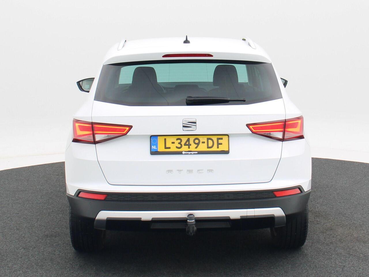Seat ATECA 1.5 TSi 150 Pk Automaat Style | Trekhaak | Elektrische Achterklep | Navigatiesysteem | CarPlay | LED | 17 Inch | 78.121 Km!