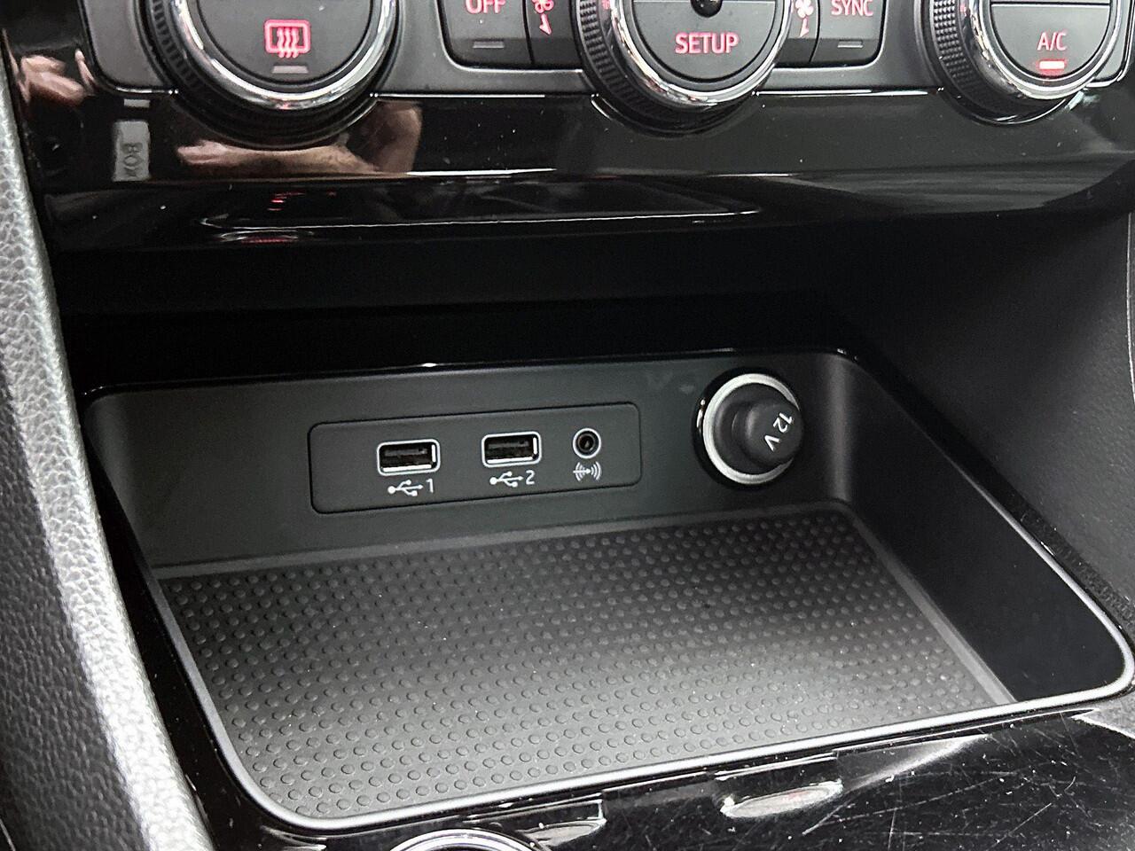 Seat ATECA 1.5 TSI FR Business Intense | Automaat | Voorstoel verwarming | Navigatie