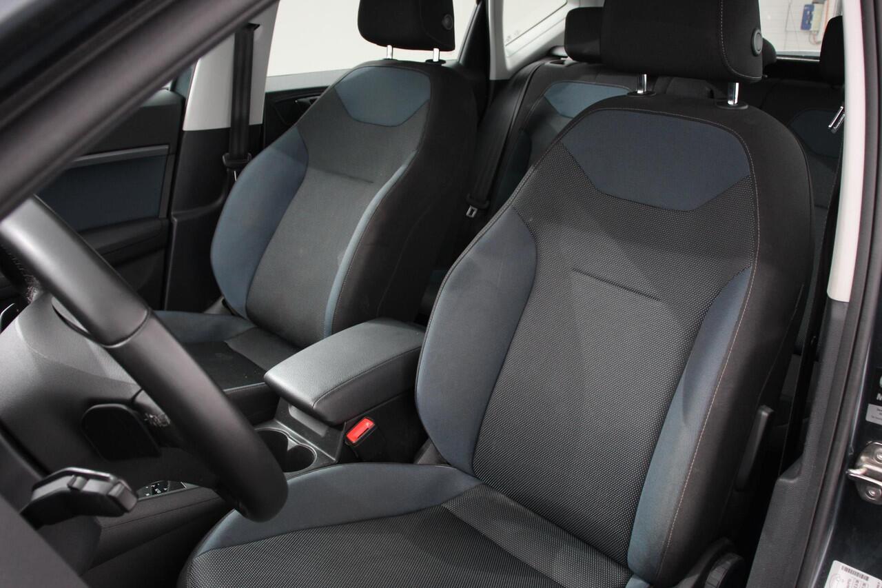 Seat ATECA 1.5 TSI DSG Style Navigatie Apple Carplay/Android Auto Cruise Control Stoelverwarming Elektrische Achterklep Beats Audio