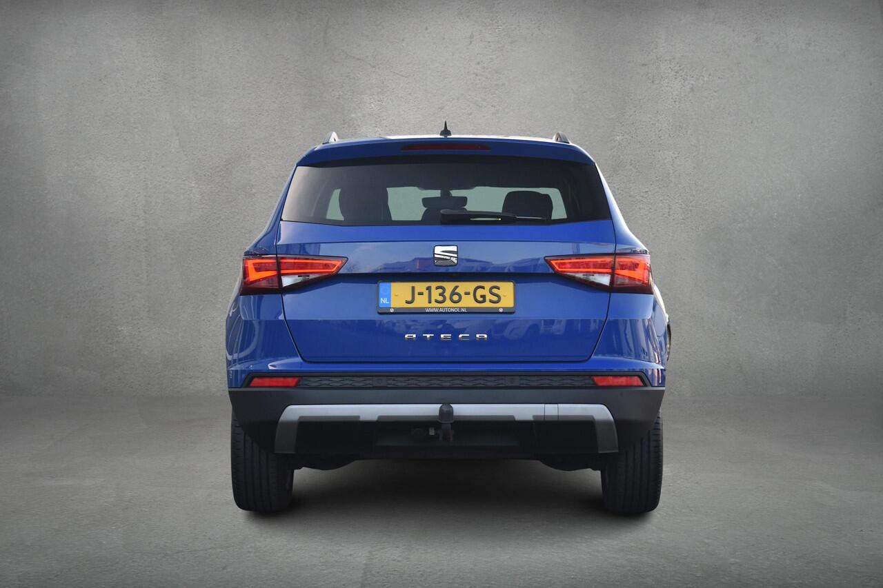Seat ATECA 1.0 EcoTSI Style Business Intense | Trekhaak | Apple CarPlay | Camera | Climate