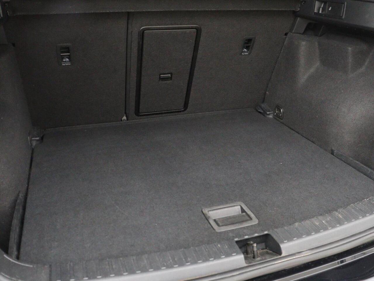 Seat ATECA 1.5 TSI FR Intens | Panoramadak | Trekhaak | Stoelverwarming | 360 Camera | Adaptive cruise | Alcantara | Beats Audio | Virtual Cockpit | Carplay | Full LED | Keyless | Navigatie