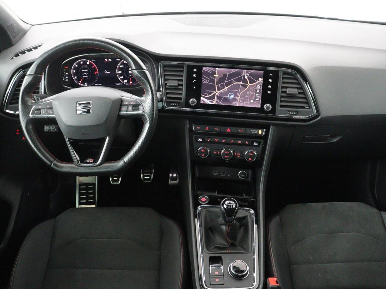 Seat ATECA 1.5 TSI FR Intens | Panoramadak | Trekhaak | Stoelverwarming | 360 Camera | Adaptive cruise | Alcantara | Beats Audio | Virtual Cockpit | Carplay | Full LED | Keyless | Navigatie
