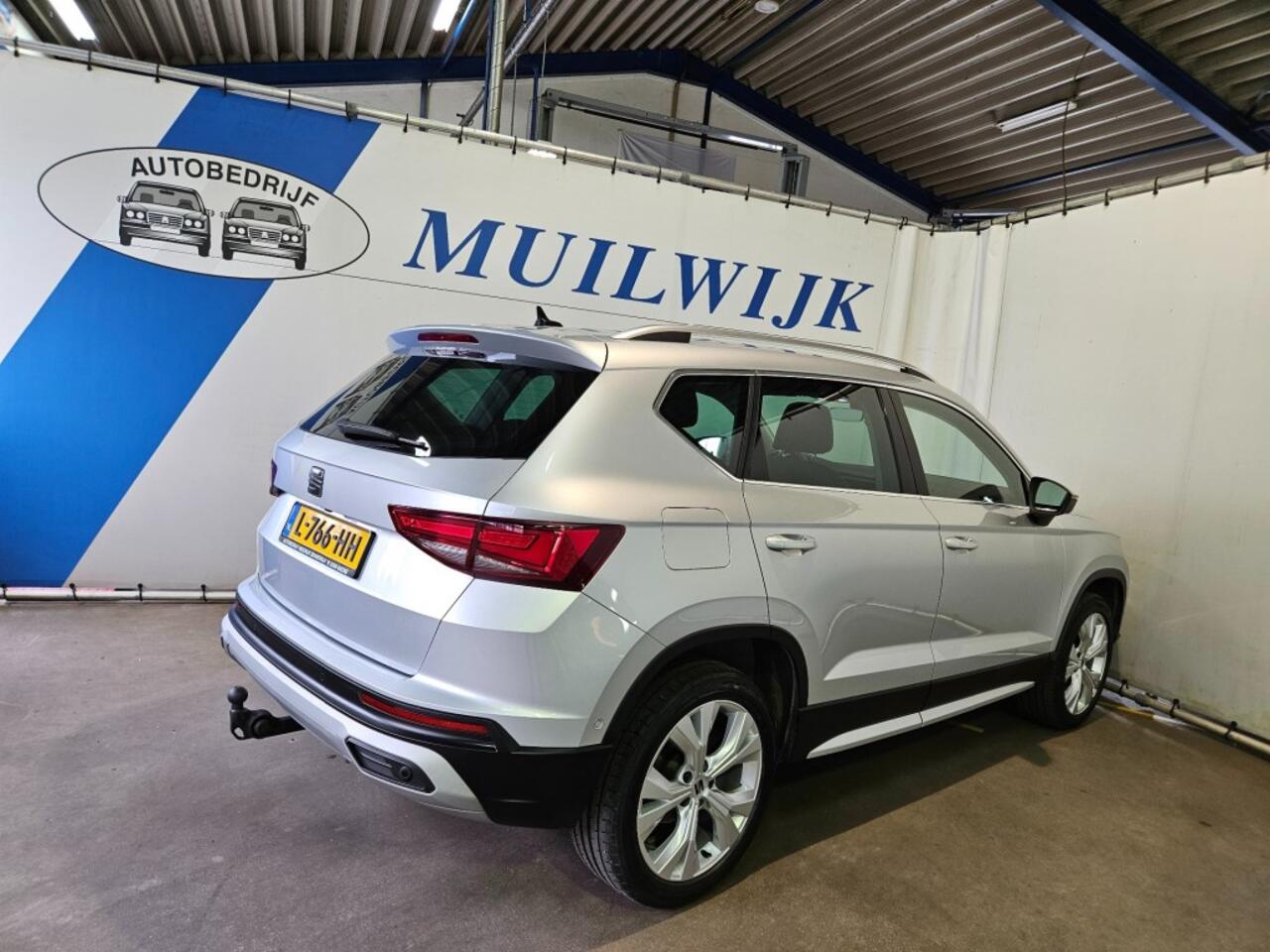 Seat ATECA 1.5 TSI Xperience Business Intense Automaat / Trekhaak / 360 Cam