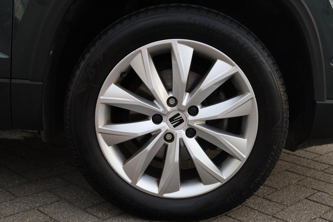 Seat ATECA 1.5 TSI Style Business Intense 110KW/150PK, Nieuw door ons geleverd NL auto 1e eigenaar, Full led, achteruitrijcamera, cruise control, climatronic, carplay, pdc voor en achter, navigatie, park assist, licht en regensensor, spraak bediening, privacy glas