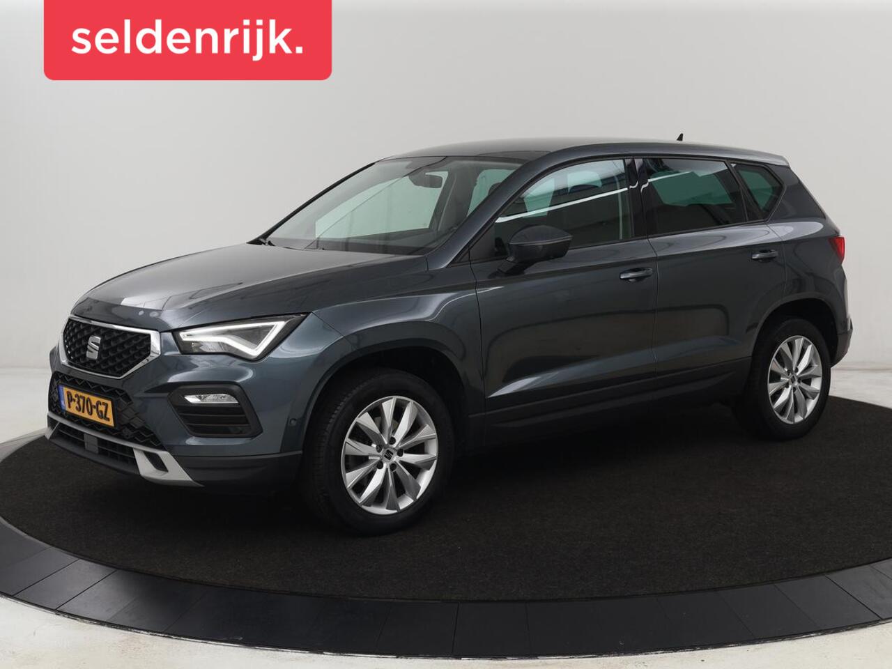 Seat ATECA 1.5 TSI Style Intens | Trekhaak | Stoelverwarming | Carplay | Full LED | Park Assist | Climate control | Cruise control