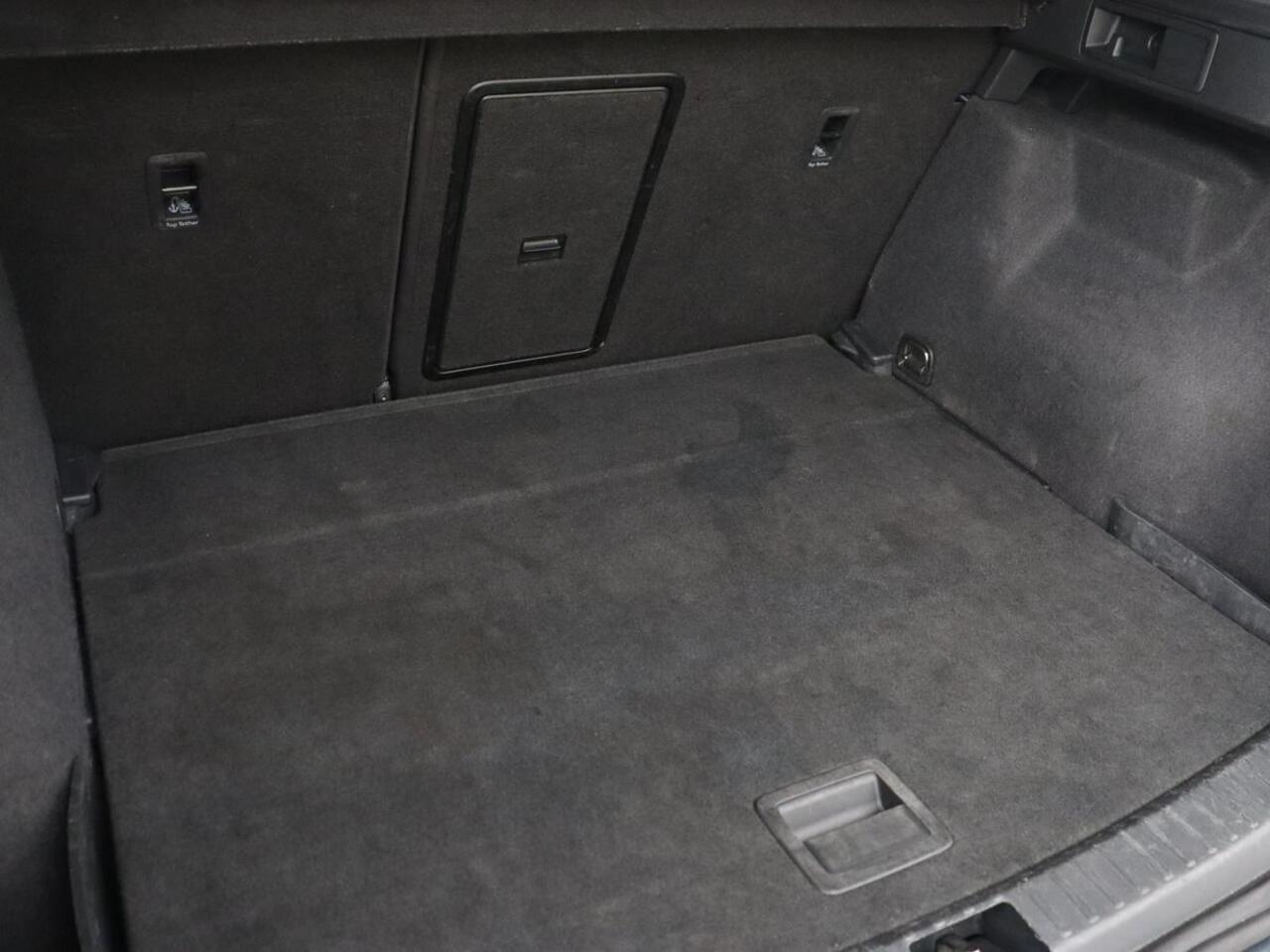 Seat ATECA 1.5 TSI Style Intens | Trekhaak | Stoelverwarming | Carplay | Full LED | Park Assist | Climate control | Cruise control