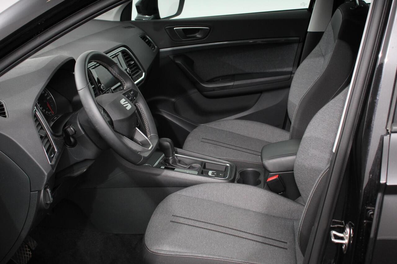 Seat ATECA 1.5 TSI DSG Style Nieuw type Demo! | Climate Control | Parkeer sensoren | Cruise control | DAB | Led | Lichtmetalen Velgen