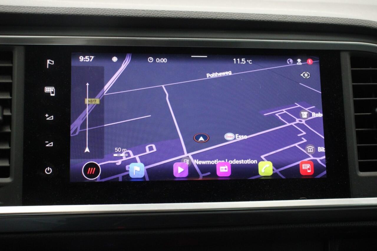 Seat ATECA 1.5 TSI Style Business Intense - Carplay, Camera, 1800 kg trekken