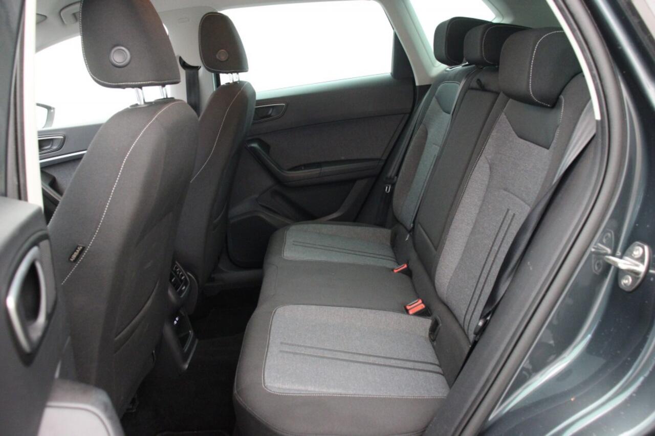 Seat ATECA 1.5 TSI Style Business Intense - Carplay, Camera, 1800 kg trekken