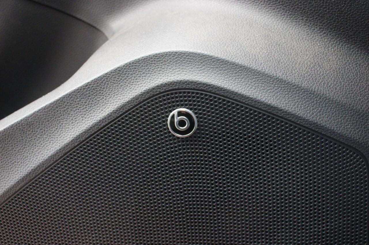 Seat ATECA 1.0 TSI Style Business Intense - Carplay, Panorama, Leer, Navi, Cruise, Beats, Stoelverw.