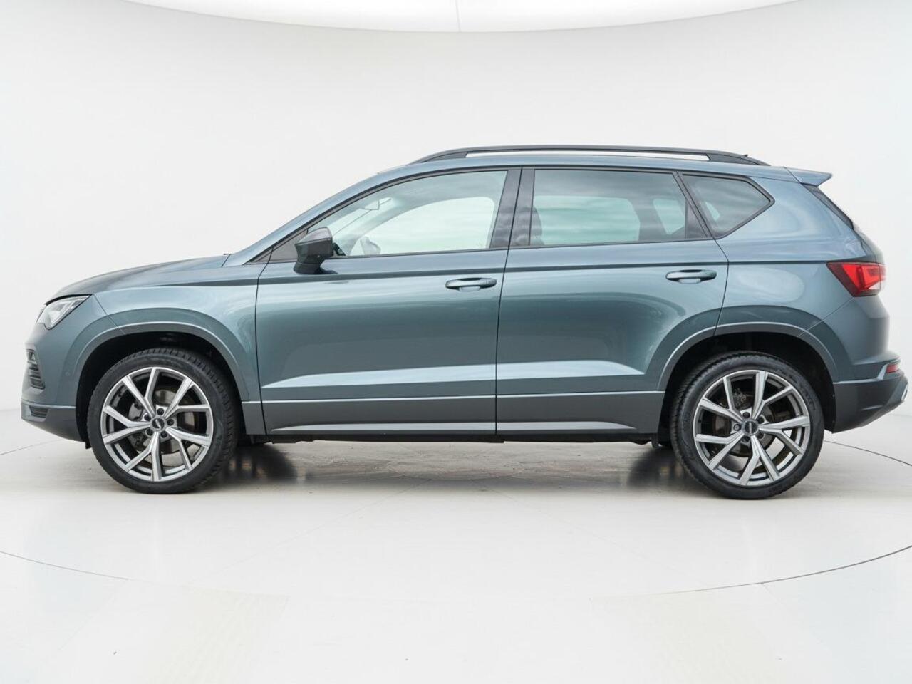 Seat ATECA 1.5 TSI FR Business Intense | Clima | Cruise | Apple Carplay/Navi | Halfleder | Stoelverwarming | PDC + Camera |