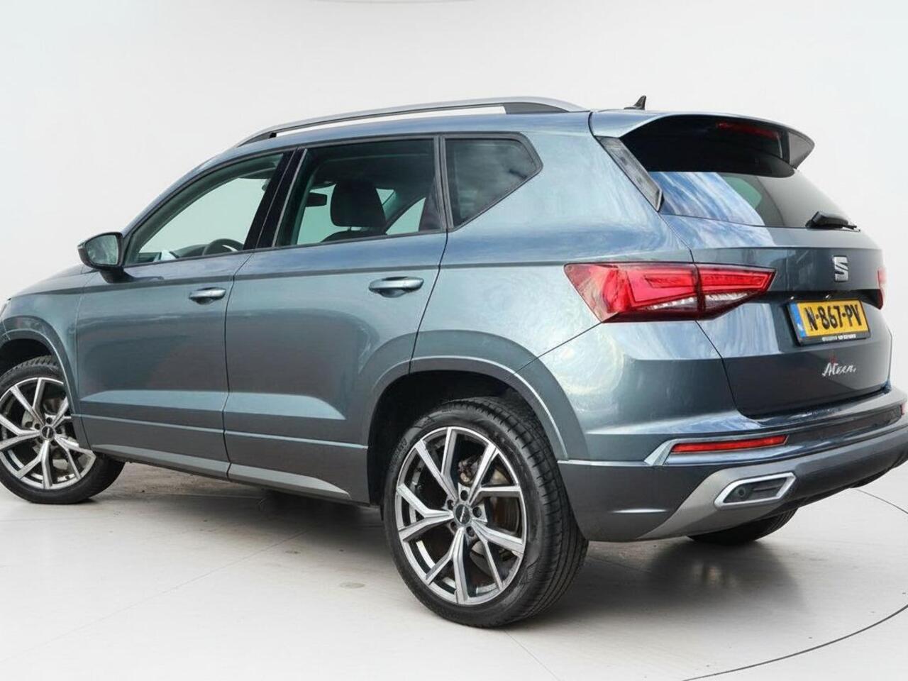 Seat ATECA 1.5 TSI FR Business Intense | Clima | Cruise | Apple Carplay/Navi | Halfleder | Stoelverwarming | PDC + Camera |