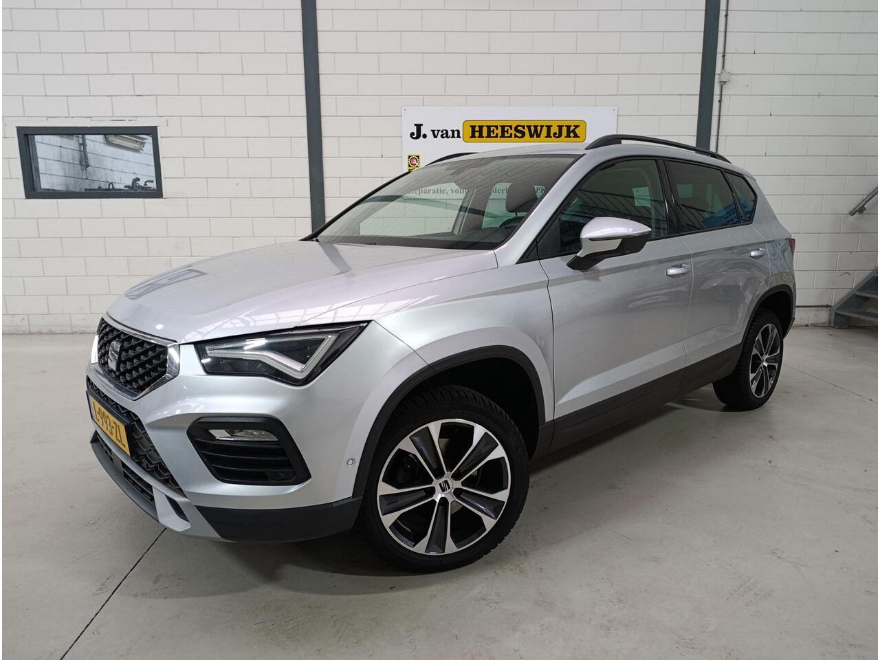 Seat ATECA 1.5 TSI Style Business Intense Climate control | Navigatiesysteem | Parkeersensoren | Cruise controle | Automaat