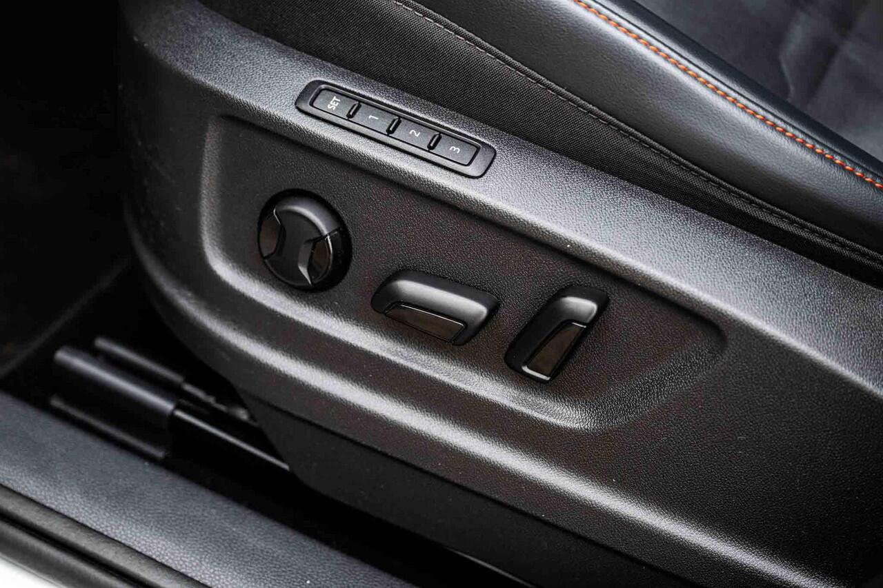 Seat ATECA 1.5 TSi 150 pk DSG-7 FR Business Intense | Panoramadak | 360 ° Camera | DCC | Alcantara