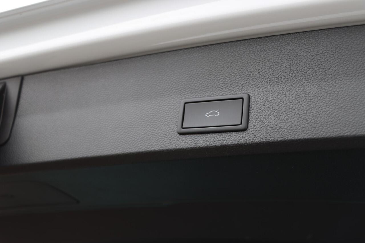 Seat ATECA 1.5 TSI Xperience Business Intense | trekhaak | Memory | Beats audio | Stoel+Stuurverwarming | Parkassist