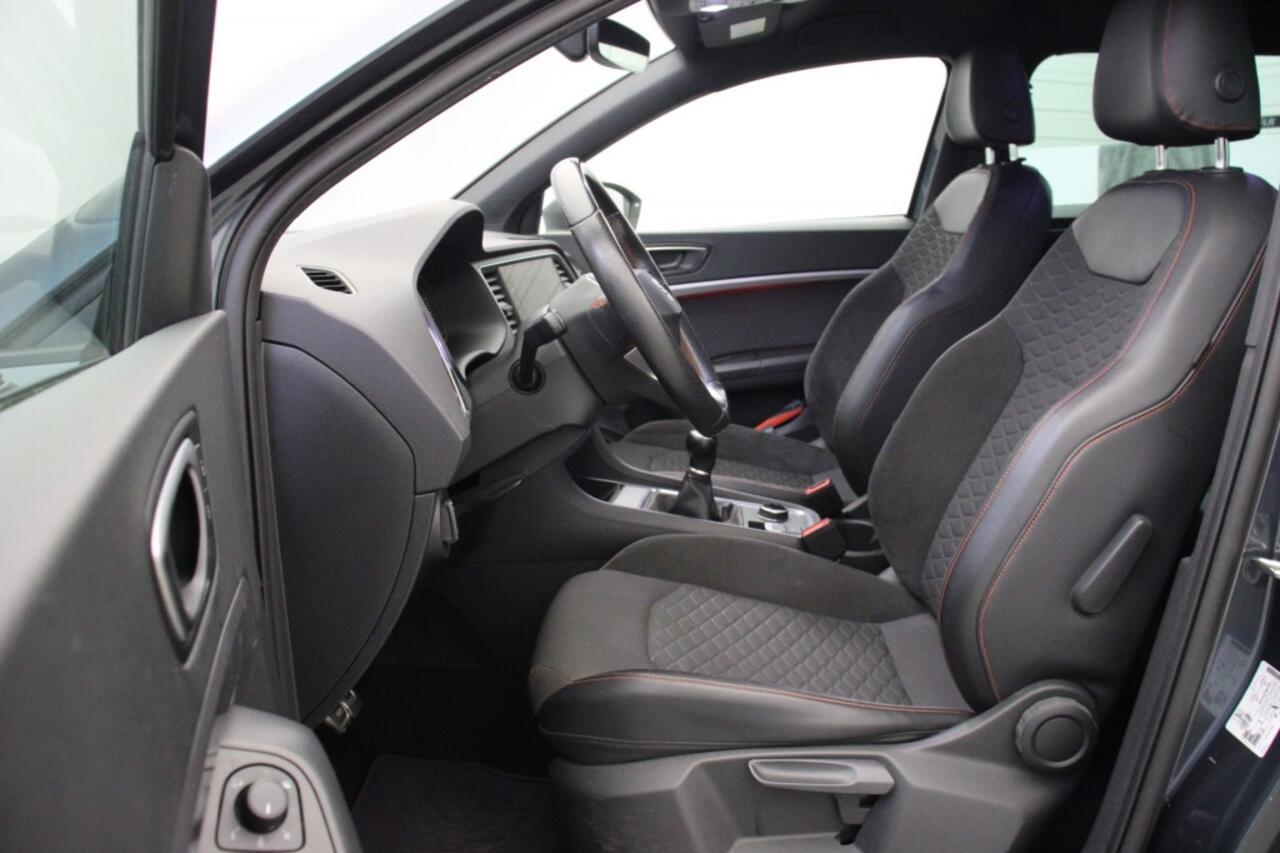 Seat ATECA 1.5 TSI FR Business Intense - Digitaal Cockpit, Carplay, Camera, Half Leer, Afn. Trekhaak