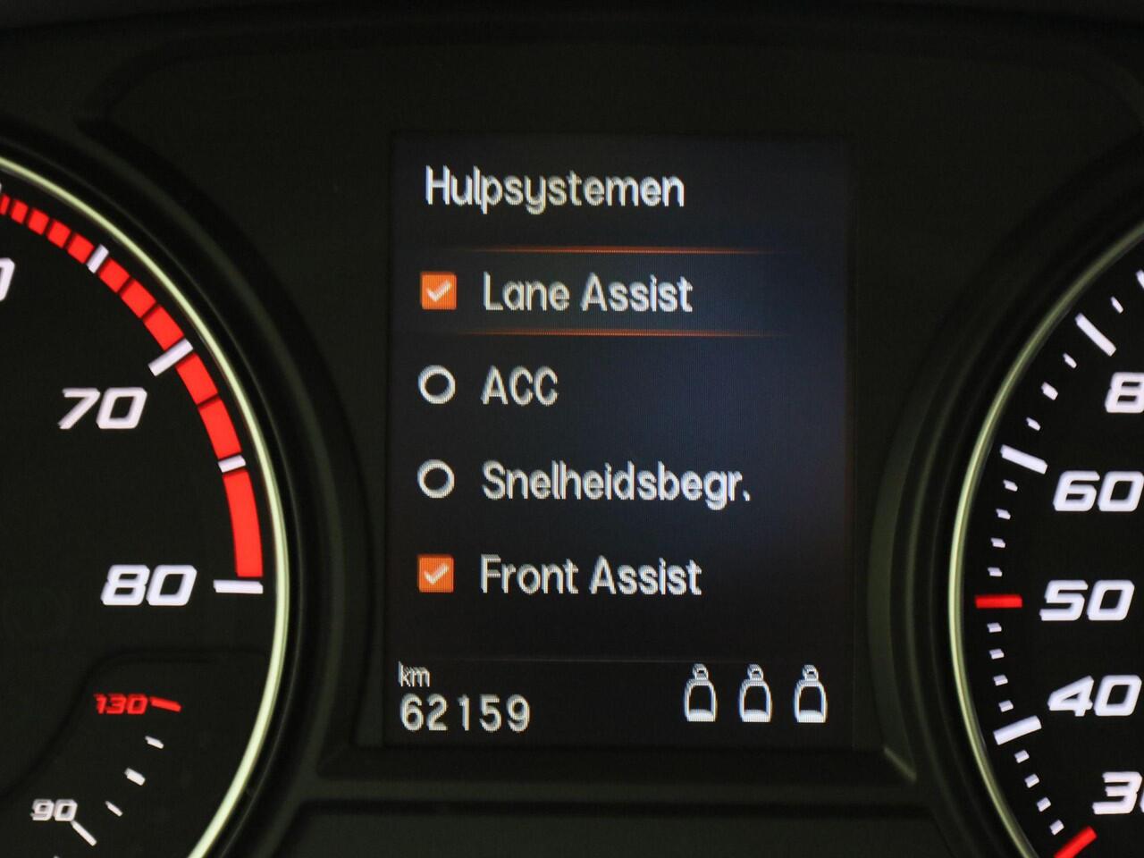 Seat ATECA 1.5TSI/150PK FR Business Intense DSG · Apple/Android Car Play · Camera + parkeersensoren · Keyless