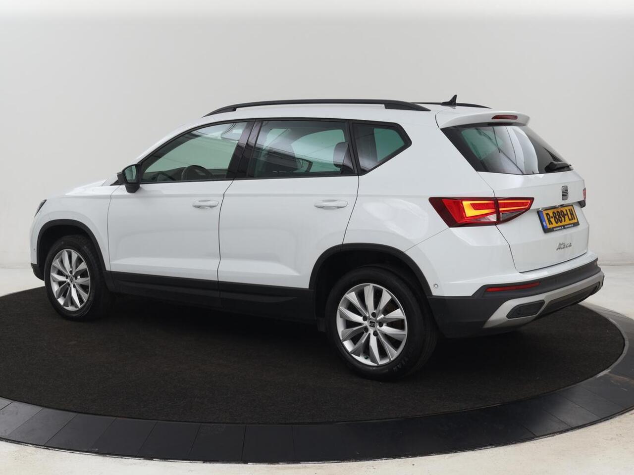 Seat ATECA 2.0 TDI Style Intens | Carplay | Camera | Navigatie | Full LED | Park Assist | Cruise control | Climate control | Getint glas