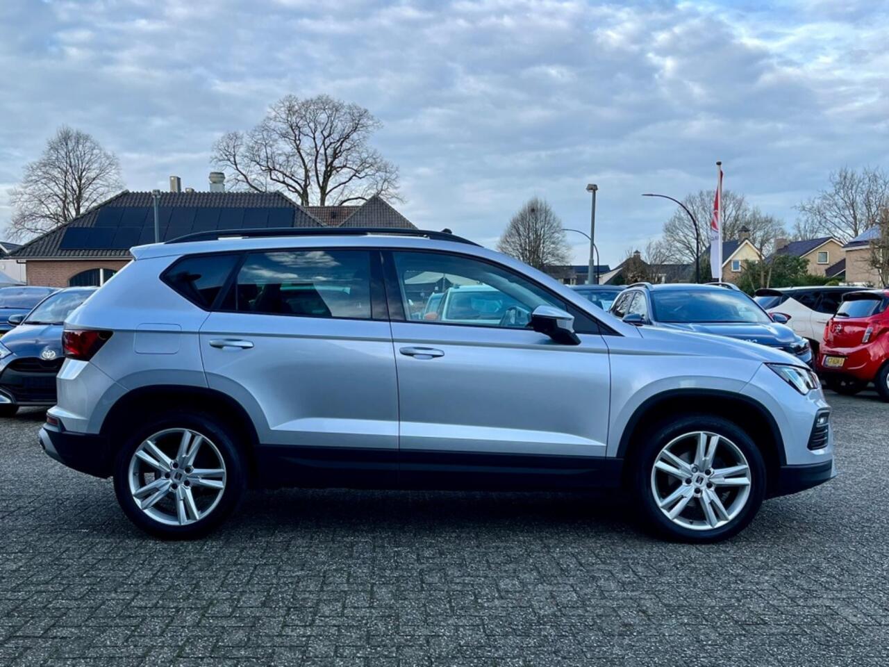 Seat ATECA 1.5 TSI 150PK Style Business Intense Panodak FR velgen Camera Ke