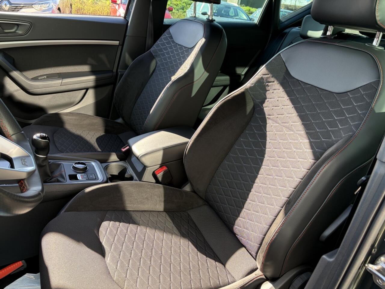 Seat ATECA 1.5 TSI FR Bns Int. Digital Dash, Camera, Clima, Stoel en stuurv