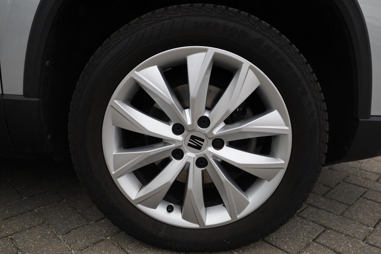 Seat ATECA 1.5 TSI Style Business Intense 110KW/150PK DSG, wegklapbare trekhaak, leder alcantara, achteruitrijcamera, stoel en stuurwielverwarming, acc, adaptieve cruise control, digital cockpit, privacy glas, chroom pakket