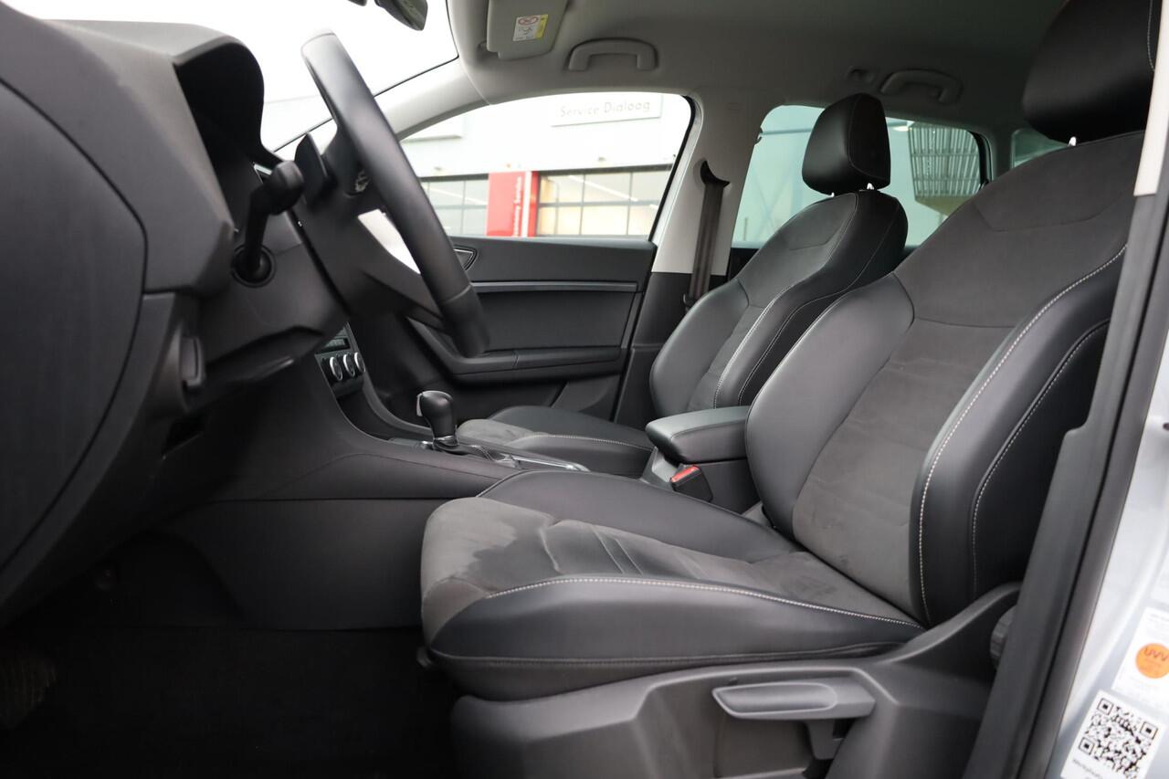 Seat ATECA 1.5 TSI Style Business Intense 110KW/150PK DSG, wegklapbare trekhaak, leder alcantara, achteruitrijcamera, stoel en stuurwielverwarming, acc, adaptieve cruise control, digital cockpit, privacy glas, chroom pakket