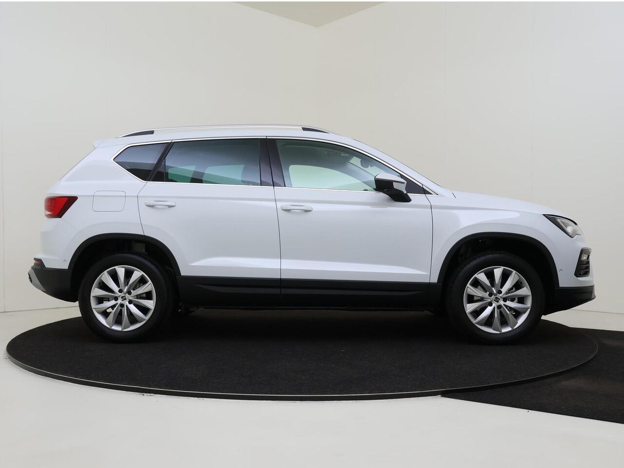 Seat ATECA 1.5 TSI Style Business Intense | Climate control | Trekhaak | Achteruitrijcamera | Navigatie |