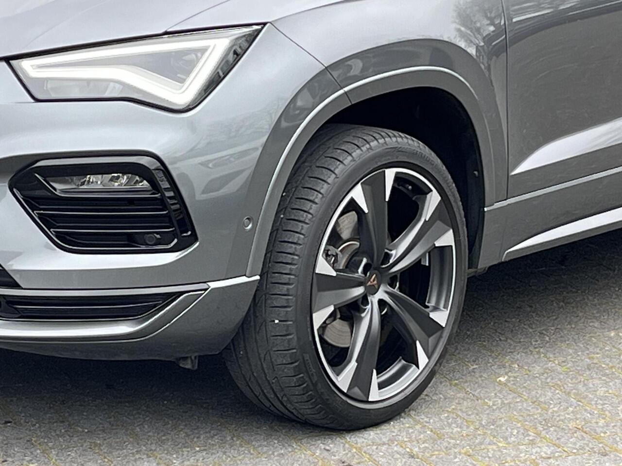 Seat ATECA 1.5 TSi DSG | NAV. | CAMERA | EL. TREKHAAK | 19" |