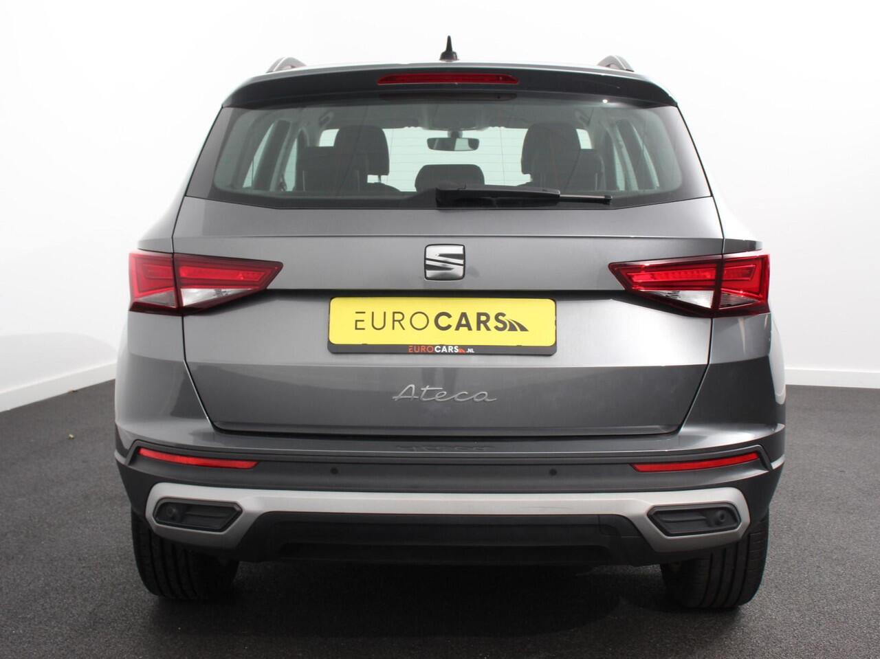 Seat ATECA 1.5 TSI Style Business Intense Climate control Cruise control Keyless start Verwarmde voorstoelen Verwarmde stuur LED Parkeersensoren achter Apple Carplay/ Android Auto