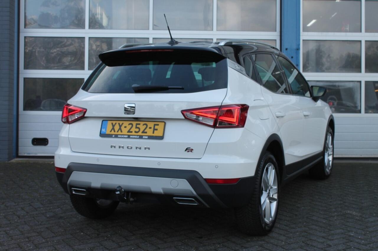 Seat Arona 1.0 TSI FR Business Intens Trekhaak / Allseason banden